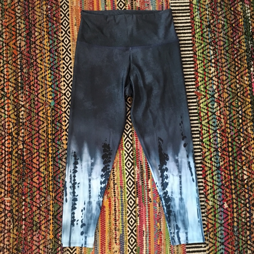 ONZIE Tie Dye Leggings
